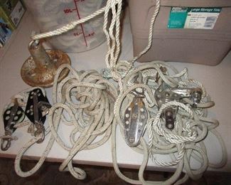 Capstan head, mushroom anchor and sailboat rope