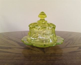 This Westmoreland Cherry pattern Vaseline covered dish is in excellent condition.     Great collectors piece.  