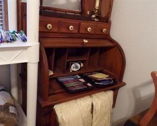 roll top desk