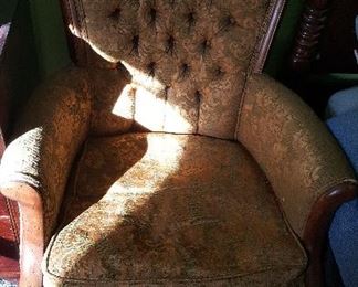 289. ANTIQUE CHAIR VERY NICE $