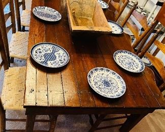 Country Primitive dining table