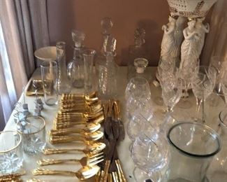 GOLD FLATWARE AND DECOR ITEMS