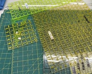 Fabric cutting mats and templates