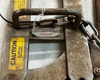 pallet puller clamp