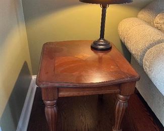 Wood end table......