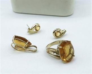 Lot 3
Citrine and 10K Gold Ring w/ Matching Pendant and Earrings