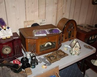 retro radios and turntables