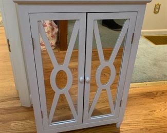#22	White 2 door, 1 shelf Mirrored Front Cabinet  18x10x26	 $35.00 
