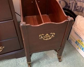 #43	Ethan Allen  Rolling Magazine Stand 17.5x10.5x16	 $100.00 
