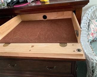 #47	6 drawer Chest of Drawers ( 1 drawer w/flip-down front) & 1 jewelry Divider w/self-closing Drawers  48x19x40	 $275.00 
