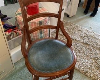 #87	Wood Round Seat Chair	 $30.00 
