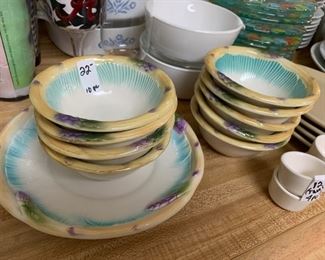 #98	Williams Sonoma 10 pc set 	 $22.00 
