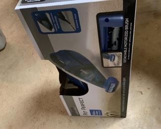 #128	Pet Perfect Shark 15.6V Hand Cordless Vac in Box	 $35.00 

