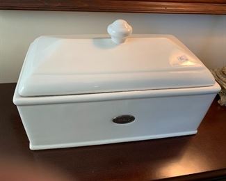 #151	Williams Sonoma White Ceramic Bread Box	 $25.00 
