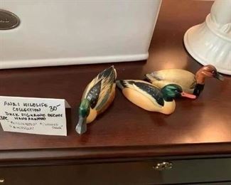 #164	Anri Wildlife Collecction - Duck Figurine Decoys Hand-Painted - 3 pc	 $30.00 
