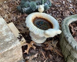 #226	White Painted Iron Bird Bath 9.5x13x6T	 $20.00 
