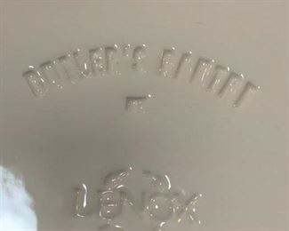 #261	Lenox "Botlers Platter 12 X14	 $25.00 
