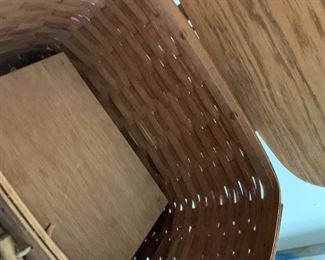 #273	Longaberger picnic basket with plastic liner and wood stand flip up top 2 handles	 $28.00 
