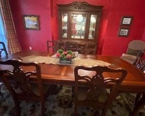 Formal Dining Room set (table that has 2 leaves, 6 wooden chairs w/ upholstered seats & 2 upholstered side chairs included that seats 8 people comfortably)