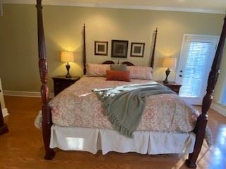 Kingsize Cherry Wood 4-poster bed - comes with matching steps for us short people or grandkids to climb in your bed. Beautiful piece to the Master Bedroom. Bed is headboard, frame, & rails only.