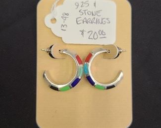 925 Stone Earrings #13-48
$20.00
Contact: sonyadowdakin@gmail.com or 815-985-2047