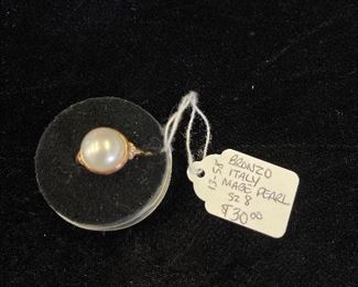 Bronzo Italy Mabe Pearl (Size 8) #13-58
$30.00
Contact: sonyadowdakin@gmail.com or 815-985-2047