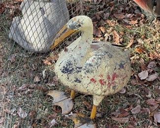 Metal Yard Art Mexican Style Duck