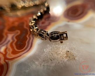 14k Yellow Gold and Marquis Onyx Ring. Beautiful Cathedral Setting 