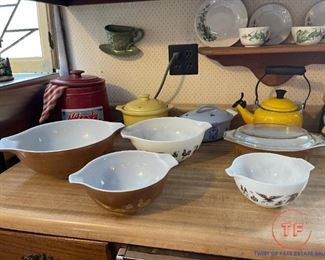 Pyrex Early American Cinderella Nesting Mixing Bowls and Covered Casserole Dish