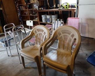 Outdoor Pladtic Chairs