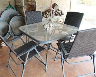 Outdoor Table with 4 Chairs