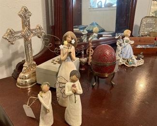 Willow Tree figurines