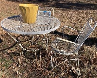 metal patio furniture