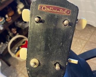 Continental banjo