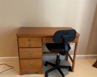  maple desk