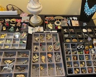 Broaches and ear rings
