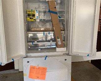 GE refrigerator. NEW. Just uncrated 