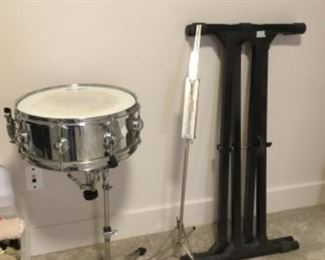 Snare drum and keyboard stand