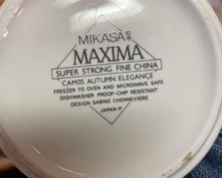 Mikasa Maxima Autumn Elegance
