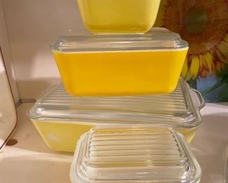 Vintage Yellow Pyrex 