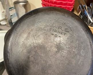 Vintage National Wagner Ware Sidney Cast Iron Skillet