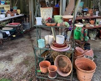 Pots & Planters, Lawn, Garden