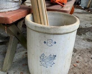 Western Stoneware 8 Gallon Crock 