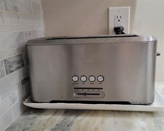 $25 BREVILLE 4-slice toaster