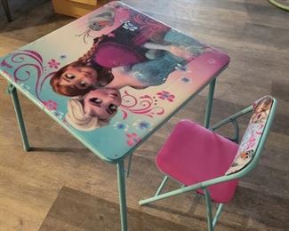 $10 Frozen table and chair
