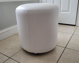 $20 stool