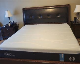 $1000 TEMPERPEDIC cool lux breeze king size