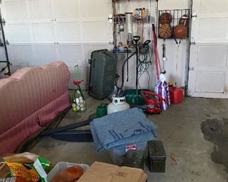 garage item,pink sofa