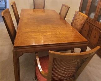 1 of 8 Ethan Allen Dinning room set. Table, 6 chairs & 2 Arm Chairs (with 2 extension leaf's), China Cabinet/Hutch