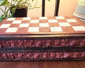 1 of 3 Vintage Resin/Wood Chess Box with Resin Chess Peices